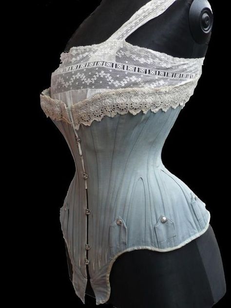 How to Write About Corsets in Historical Fiction | Amelia Marie Edwardian Corsets, 1900 Fashion, 1890s Fashion, Victorian Corset, 1900s Fashion, Lingerie Vintage, Corset Pattern, Lingerie Plus Size, Vintage Corset