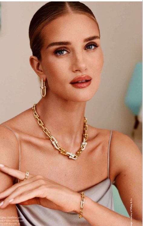 Tiffany Hardwear, Morganite Necklace, Alasdair Mclellan, Tiffany Blue Box, Holiday Campaign, Tiffany Necklace, Gucci Gifts, Rosie Huntington, Jewelry Ads