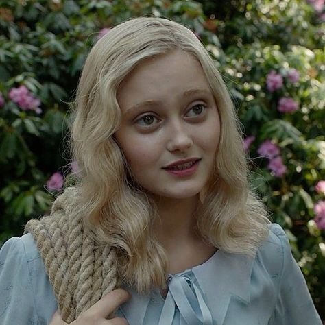 Emma Bloom, Miss Peregrine, Peculiar Children, Home For Peculiar Children, Luna Lovegood, Peregrine, Outside World, Fit In, A Video