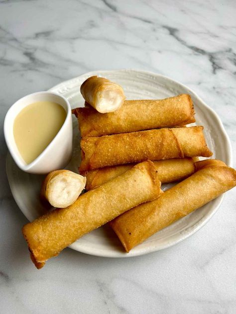 Fried Milk Recipe, Chinese Fried Dough, Chinese Fried Dough Sticks, Deep Fried Milk, Vegan Deep Fried, Fried Filled Donut Recipe, Milk Curd, Fried Milk, Chinese Snacks