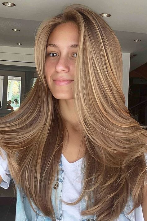 Haircuts With Long Layers, Straight Hair Haircuts, Long Layers, Elegant Hairstyles, Hair A, Sun Kissed, Straight Hair, Long Hair, Natural Beauty