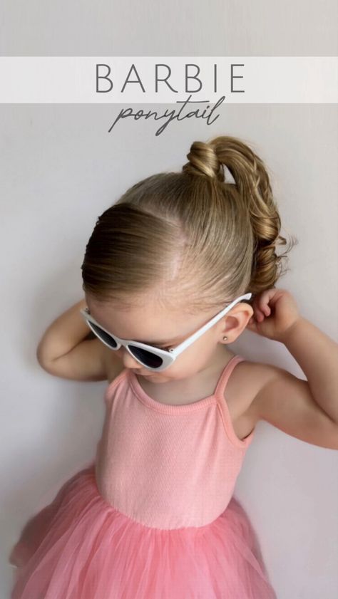 This Barbie girl is ready to party! Here’s an iconic Barbie hairstyle you should try!! Follow us for more toddler hair inspo! Pageant Ponytail, Toddler Hair Dos, Party Hairdo, Messy High Ponytails, Soccer Hairstyles, Eva Hair, Barbie Ponytail, Barbie Hairstyle, Lil Girl Hairstyles