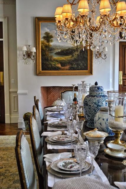 Western Dining Room, Traditional Dining Rooms, Real Estat, The Enchanted Home, Traditional Dining Room, Beautiful Dining Rooms, Enchanted Home, Luxury Dining Room, Elegant Dining Room