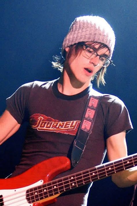 Songs Spotify, Mikey Way, Daily Dose, Bass, Musician, Guitar, Romance, Songs