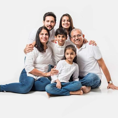 White Top And Blue Jeans, Doctors And Patients, Asian Family, Doctor Consultation, Family Of 6, Indian Family, Online Doctor, Digital Revolution, Healthcare Quality