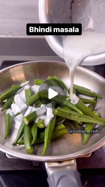 Quick Lunch Recipes Indian, Bread Recipes Indian, Dinner Recipes Vegetarian Indian, Indian Lunch Recipes, Bhindi Masala Recipe, Bhindi Recipe, Bhindi Masala, Lunch Recipes Indian, Best Keto Bread