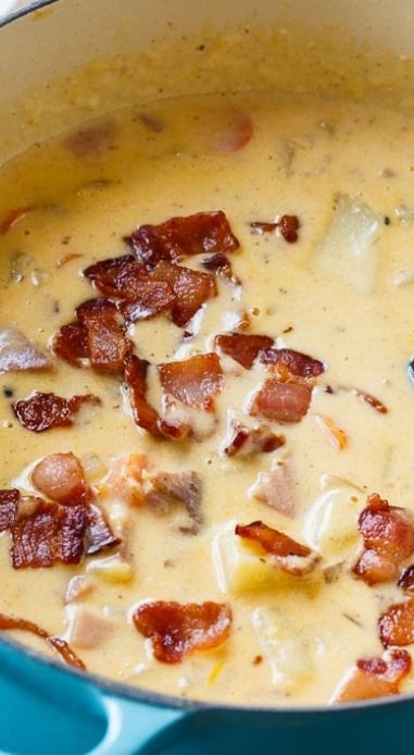 Ham And Potato Chowder, Bacon Carrots, Spicy Southern Kitchen, Soup Creamy, Hearty Soup Recipes, Cheesy Ham, Potato Chowder, Southern Kitchen, Leftover Ham