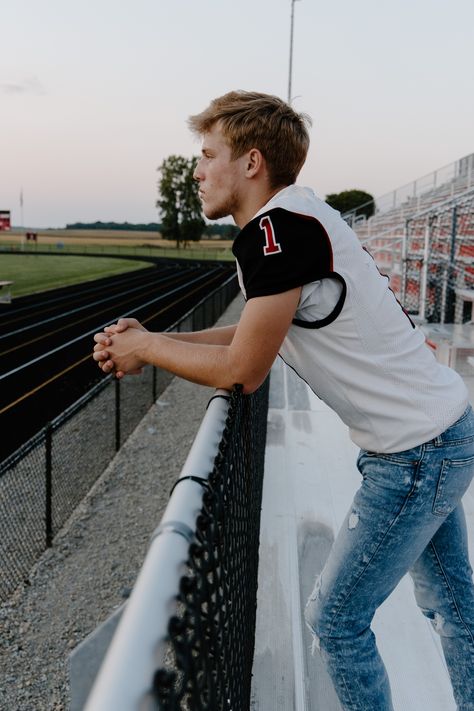 Senior Photo Football, Fall Senior Photos Boys, Senior Boy Football Poses, Senior Picture Ideas For Guys Football, Fall Senior Pictures Boys, Male Senior Pictures Poses Outdoor, Boy Senior Pictures Poses Outdoor, Senior Football Pictures, Senior Football Photography