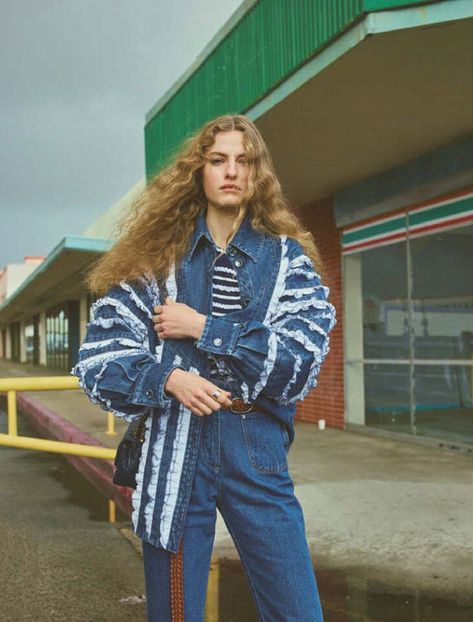 Denim Editorial, Vogue China, Instyle Magazine, 1990s Fashion, Vogue Germany, Vogue Japan, Vogue Russia, Denim Style, Fashion Photography Editorial