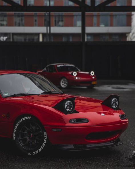 Miata Car, Cars Modified, Mazda Roadster, Accessories Organization, Wallpaper Car, Car Dream, Cars Wallpaper, Car Drawing, Aesthetic Car