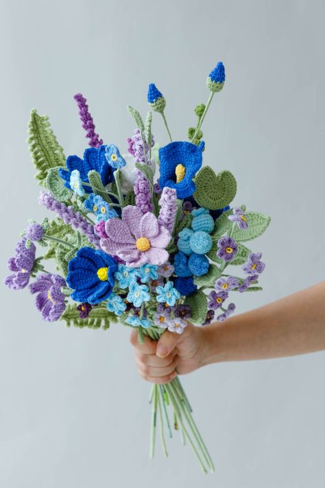 everyday crochet flower bouquet|hookok.com Crochet Blanket Kit, Bouquet Crochet, Crochet Blanket Pattern Easy, Crochet Bouquet, Crochet Wedding, Easy Crochet Projects, Crochet Plant, Haken Baby, Crochet Patterns Free Blanket