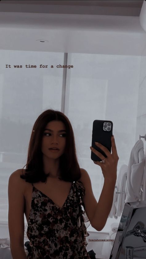 Zendaya Mirror Selfie, Christian Allister, Twt Pfp, Hair Mirror, Short Brown Hair, Marvel Photo, Mirror Pic, Movie Collection, Pfp Ideas