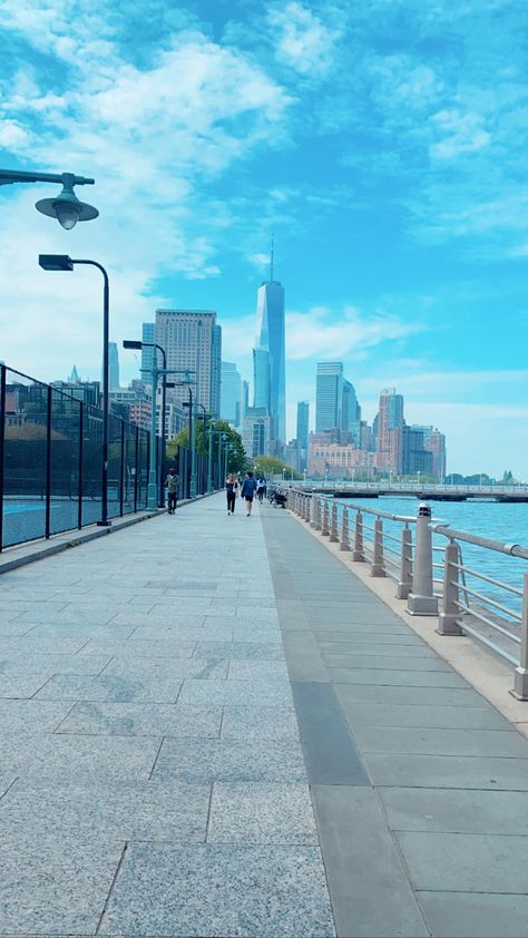 The perfect place to walk in NYC #aesthetic #fashion #nycblogger #nyc #nyctravel #traveltips #travel # Nyc Aesthetic Fashion, West Side Highway, Walk Aesthetic, Nyc Aesthetic, Nyc Trip, West Side, Aesthetic Fashion, Walk In, Perfect Place