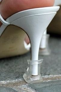 Warn your guests ahead of time about appropriate footwear if they’re going to be walking in the grass. | 32 Totally Ingenious Ideas For An Outdoor Wedding Ingenious Ideas, Reception Bride, Outdoor Wedding Venues, Indoor Wedding, Fairytale Wedding, The Grass, Brides And Bridesmaids, Wedding Programs, Wedding Tips