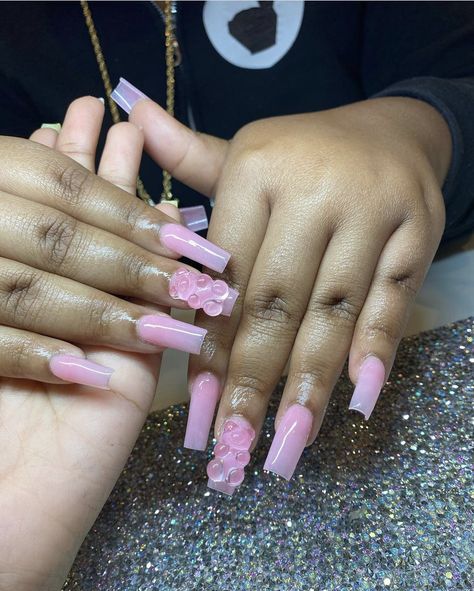 Gummy Nails, Flare Acrylic Nails, Shorties Nails, Long Acrylic Nail Designs, Ombre Acrylic Nails, Colored Acrylic Nails, Dope Nail Designs, Glow Nails, School Nails