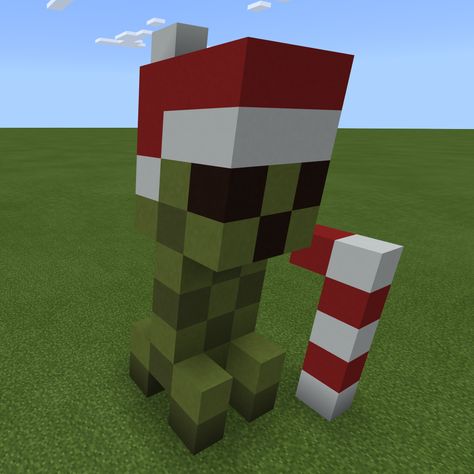 Cute Christmas Creeper Mini-Build. Original design of MCNoodlor: https://imgur.com/gallery/bPlso Check out my Tutorials of Mini-Series block by block on My YouTube channel. #minecraft #cute #mini #christmas #creeper Minecraft Creeper Build, Christmas Ideas Minecraft, Build Battle Ideas Minecraft, Minecraft Christmas Building Ideas, Christmas Minecraft Ideas, Minecraft Christmas Village, Minecraft Christmas Decorations, Minecraft Winter Builds, Minecraft Cute Ideas