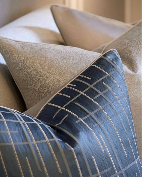 Laura Hammett, Decor Cushions, Architecture Design Studio, Luxury Pillows Decorative, Luxury Closets Design, Wardrobe Interior Design, Luxury Pillows, Luxurious Home, Top List