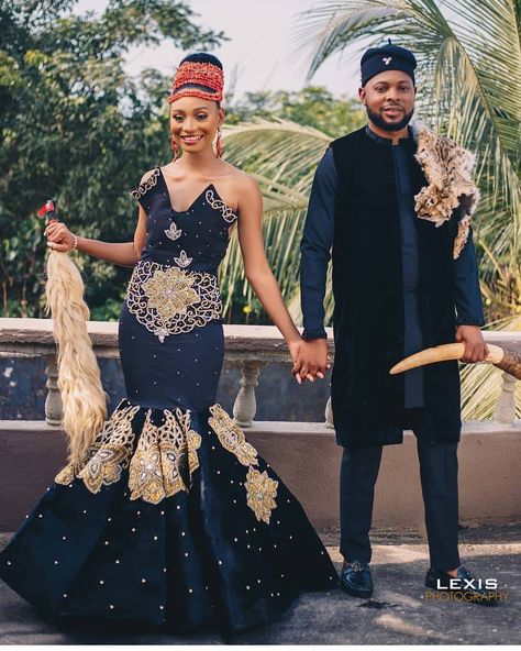 George Fabrics , George Asoebi on Instagram: “Power Couple CHIDIMA + TOCHUKWU😍😍😍😍Bride is wearing custom made laser cut in black and gold,  specially made for her 👌 Congratulations…” African Couple Outfit Matching, Extreme Beauty, Couples African Outfits, Stylish Couples, Igbo Wedding, African Weddings, African Traditional Wedding Dress, African Wedding Attire, Traditional Weddings