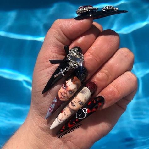 Bride Of Chucky Nail Art, Chucky And Tiffany Nail Art, Chucky And Tiffany Nails, Bride Of Chucky Nails, Chucky Nail Art, Lilith Nails, Chucky Nails, Nail Art Designs Halloween, Summer Nail Tutorials