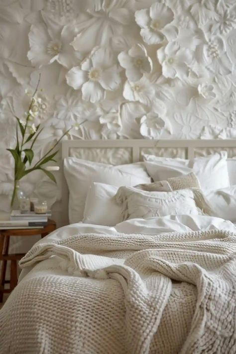 25 Stunning Floral Wallpaper Ideas for Your Bedroom Floral Wallpaper Ideas, Inspiring Wallpaper, Floral Wallpapers, Caravan Renovation, Wallpaper Walls Decor, Unique Wallpaper, Wallpaper Designs, Wallpaper Bedroom, White Wallpaper