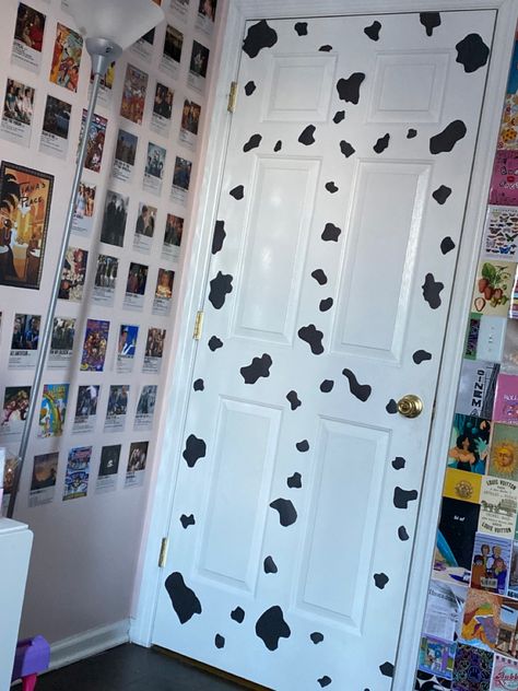 Cow Print Bedroom Ideas, Cowprint Aesthetic, Cow Print Room, Cow Print Door, Cow Print Aesthetic, Indie Kidcore, Cool Room Decor, Cow Spots, Movie Poster Wall