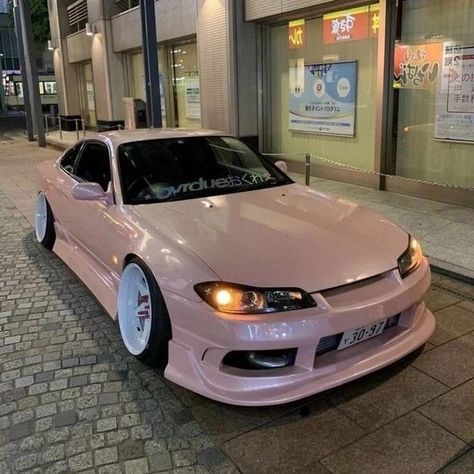 Slammed Cars, Wallpaper Luxury, Pimped Out Cars, Best Jdm Cars, Cars Vintage, Nissan Silvia, Street Racing Cars, Car Mods, Pink Car