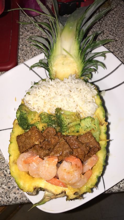 Surf And Turf Pineapple Bowl, Pineapple Food Bowl, Loaded Pineapple Bowls, Brazilian Birthday Party, Steak Pineapple Bowl, Pineapple Bowls Chicken Shrimp Steak, Pineapple Bowls Chicken Shrimp, Pasta With Dried Tomatoes, Pineapple Steak