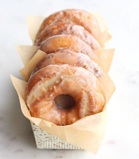 Sour Cream Cake Donuts with Maple Brown Butter Glaze Donuts Video, Donuts Glazed, Donuts Homemade, Sour Cream Donut, Vanilla Salt, Glazed Cake, Donuts Donuts, Homemade Donuts Recipe, Cake Donut