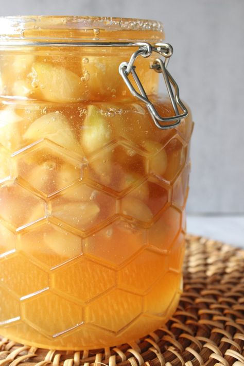 Fermented Honey Garlic Benefits: A Simple Recipe with Enormous benefits - Herban Farmstead Garlic Onion Honey Medicine, Honey Garlic Recipes, Garlic And Honey Benefits, Fermented Honey Garlic, Garlic And Honey, Fermented Honey, Natural Antibiotic, Garlic Benefits, Fire Cider