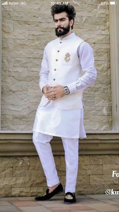 Asian Men Wedding Outfit, Kurta Pajama Sadri, Indian Wedding Suits Men, Man Dress Design, Boys Kurta Design, Wedding Kurta For Men, Groom Dress Men, Fashion Models Men, Gents Kurta Design