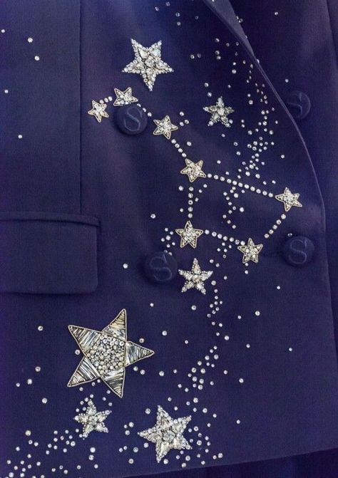 Farida Khelfa, Embroidery Clothes, Clothes Jacket, Stars Fashion, Couture Embroidery, Dolce E Gabbana, Embroidery Fashion, Embroidery Inspiration, Fashion Details