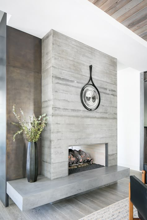 Canada House Design, Modern Stone Fireplace, Modern Fireplace Ideas Living Rooms, Formed Concrete, Fireplace Modern Design, Contemporary Fireplace Designs, Steel Fireplace, Board Formed Concrete, Canada House