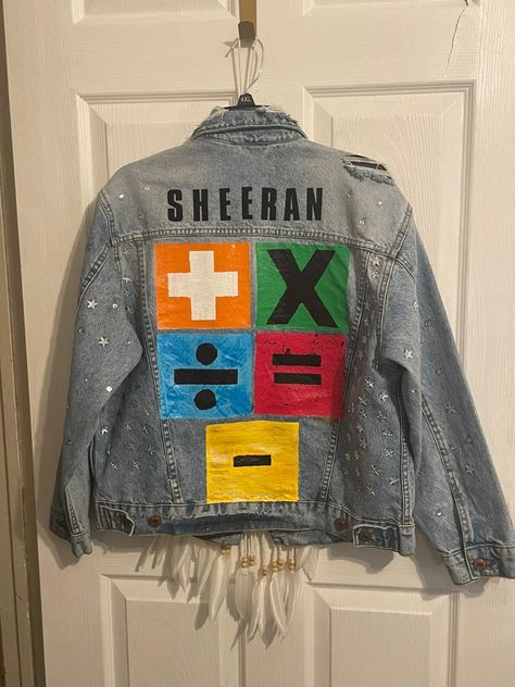 Ed Sheeran Concert Aesthetic Outfit, Ed Sheeran Outfit Ideas, Concert Outfit Ideas Ed Sheeran, Ed Sheeran Bracelet Ideas, Ed Sheeran Bracelet, Ed Sheeran Merch, Ed Sheeran Concert Outfit Ideas 2023, Ed Sheeran Nails, Ed Sheeran Art