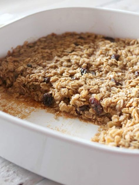 Cinnamon Raisin Baked Oatmeal, Oatmeal Baked, Weight Watchers Points Plus, Points Plus, Baked Oatmeal Recipes, Hashbrown Recipes, Cinnamon Raisin, Baked Oats, Breakfast Bake