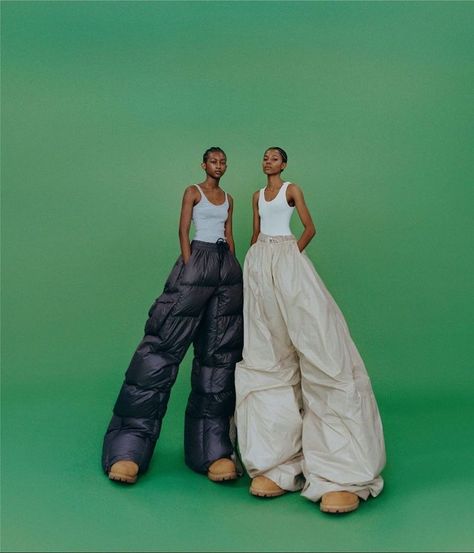 Looks Hip Hop, Photoshoot Concept, Vogue Italia, Mode Inspo, Revolve Clothing, Mode Inspiration, Photography Inspo, Model Poses, Editorial Fashion