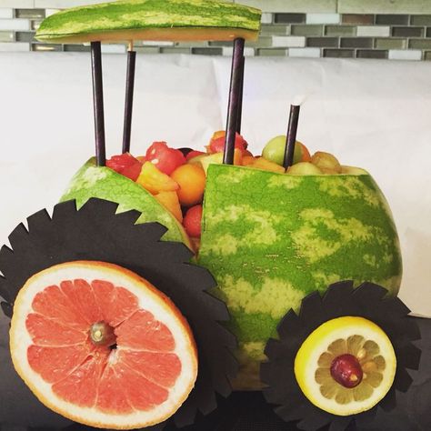 Farm Party Theme Decorations, Tractor Fruit Tray, Farm Animal Fruit Tray, Tractor Themed Food Ideas, Tractor Bday Party, Tractor Watermelon, Tractor Birthday Party Decorations Diy, Tractor Themed 1st Birthday, 2 Year Tractor Party