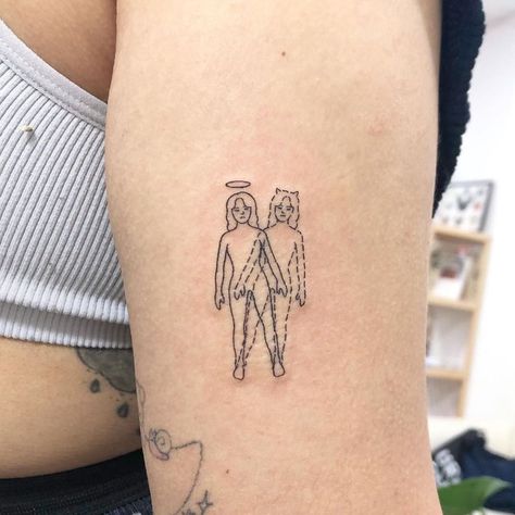 Artist unknown, found this on tiktok. Represents Bpd splitting Tattoos Dissociation, Cute Tattoo Ideas, Cute Animal Tattoos, Traditional Tattoo Designs, Grunge Tattoo, Aquarius Tattoo, Flame Tattoos, Cute Tattoo, Forarm Tattoos