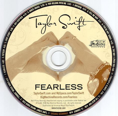 Jenny Dayco silver heart locket bracelet on Taylor Swift's "Fearless" cd! Spotify Wallpapers, Heart Locket Bracelet, Taylor Swift Cd, Carrd Resources, Cover Cd, Silver Heart Locket, Music Journal, Video L, Insta Bio