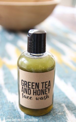 Green tea is amazing for your skin. That’s what makes this all natural DIY face wash so great. It is perfect for people with sensitive skin, and it is naturally anti-inflammatory. And unlike a lot of homemade face washes, it actually has some foaming action. The green tea can reduce the appearance of pores and make your skin look fresh and young! Honey makes it a great moisturizing and gentle face wash for sensitive skin. And you won't believe how easy it is to make! Honey Face Wash, Face Wash For Sensitive Skin, Diy Face Wash, Homemade Face Wash, Gentle Face Wash, Green Tea And Honey, Oil Cleansing, Honey Face, Sensitive Skin Care