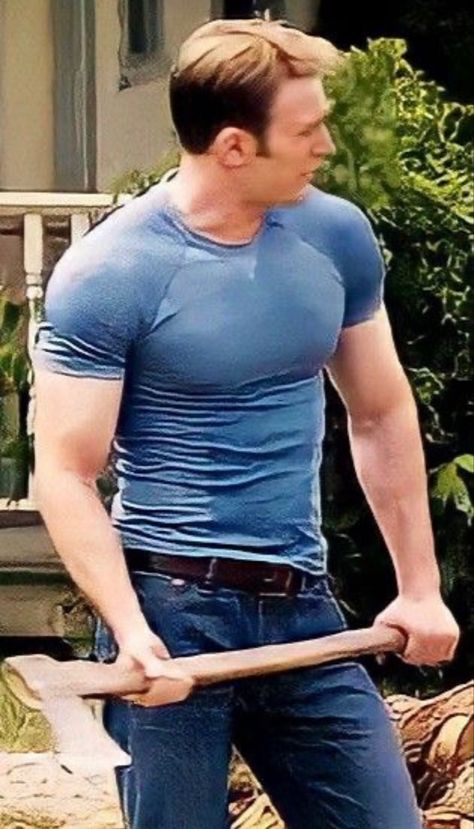 Chris Evans Body Muscle, Brant Daugherty, Christopher Evans, Ripped Body, Chris Evans Captain America, Male Fitness Models, Muscular Men, Athletic Men, Hottest Celebrities