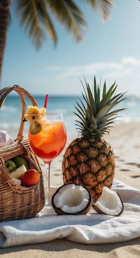 Tropical Picnic, Seaside Wallpaper, Nature 4k, Wallpaper Beach, Beautiful Scenery Photography, Fruit Wallpaper, Iphone Wallpaper Hd Nature, Tropical Drink, Beach Wallpaper