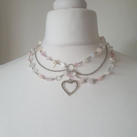 Clutter Necklace, Ethereal Jewelry, Buat Pita, Pearl Rose, Detailed Necklace, Fancy Necklace, Handmade Jewelry Tutorials, Handmade Wire Jewelry, Pink Necklace