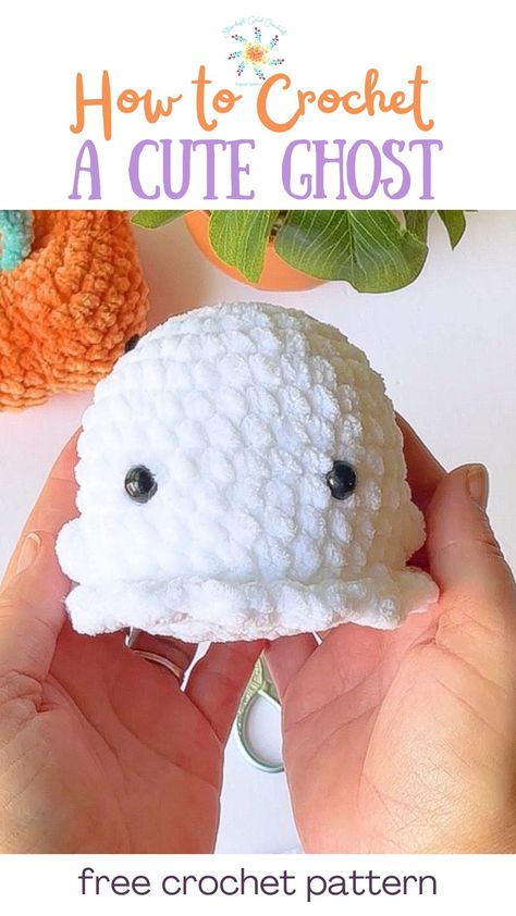 white cute amigurumi crochet ghost pattern with a cute pumpkin in the background 30 Minutes Crochet Projects, Ghost Amigurumi Free Pattern, Crochet Ghost Pattern Free, Crochet Craft Fair, Crochet Ghost, Gold Crochet, Ghost Pattern, Cute Amigurumi, Crochet Toys Free