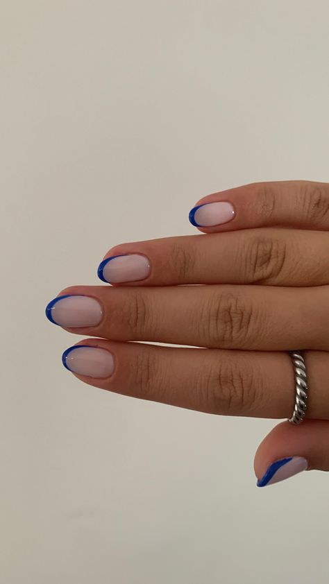 French Manicure Navy Tips, Nails For Moms Simple, Navy Tips Nails, Navy French Tip Nails, Nails Round Shape, French Nails Blue, Blue Tip Nails, Work Appropriate Nails, Blue French Nails