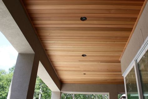 Western red cedar porch ceiling paneling. Patio Ceiling Ideas, Cedar Ceiling, Wood Plank Ceiling, Ceiling Cladding, Cedar Roof, Plank Ceiling, Porch Ceiling, Timber Ceiling, Cedar Planks