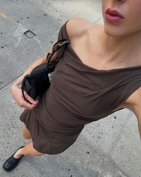 Cierra O’day (@cierraoday) • Instagram photos and videos Brown Outfit Dress, Simple Fits, Baggy Clothes, Brown Outfit, Outfit Dress, Instagram Fashion, Summer Wardrobe, Unique Fashion, Fashion Inspo Outfits