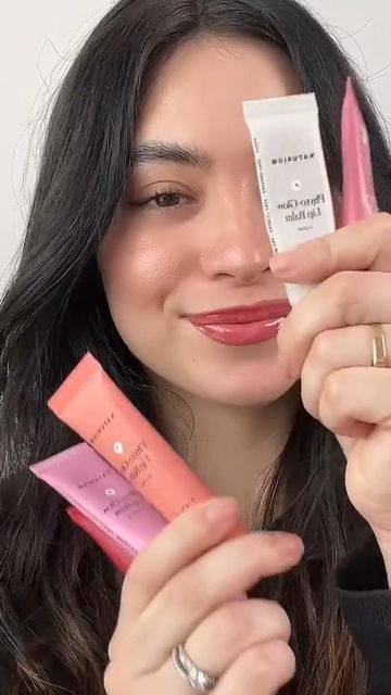 Naturium on Instagram: "A lip balm for every mood💋 Add a glowy finish with our Phyto-Glow Lip Balm, leaving your lips feeling silky, soft, and smooth. Phyto-Glow Lip Balm comes in 5 juicy sheer shades: ⚪ Clear - sheer glowy finish 🌸 Camillia - poppy pink 🎀 Petal - rosy nude 🍇 Jam - bold berry 🔴 Lychee - vibrant red 📹: @ariana__weldon" Naturium Phyto Glow Lip Balm Jam, Naturium Phyto Glow Lip Balm Swatches, Naturium Lip Balm, Phyto Glow Lip Balm, Poppy Pins, Sheer Shades, Pink Petals, Lip Glow, Makeup Products