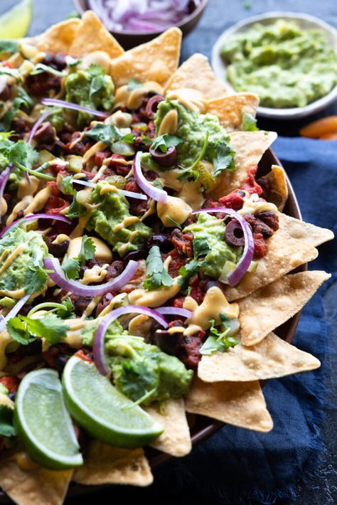 Vegan Loaded Nachos with Cashew Cheese Sauce Nachos Cheese Sauce, Nachos Cheese, Nacho Sauce, Cashew Cheese Sauce, Baked Nachos, Vegan Nachos Cheese, Best Vegan Cheese, Spicy Cashews, Vegan Nachos