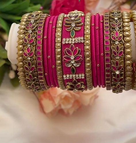 Bridal Silk Thread Bangles, Bangles For Daily Wear, Rangoli Sketch, Churi Design, Diy Kundan Jewellery, Tread Bangles, Aari Bangles, Wedding Day Looks, Bangle Making