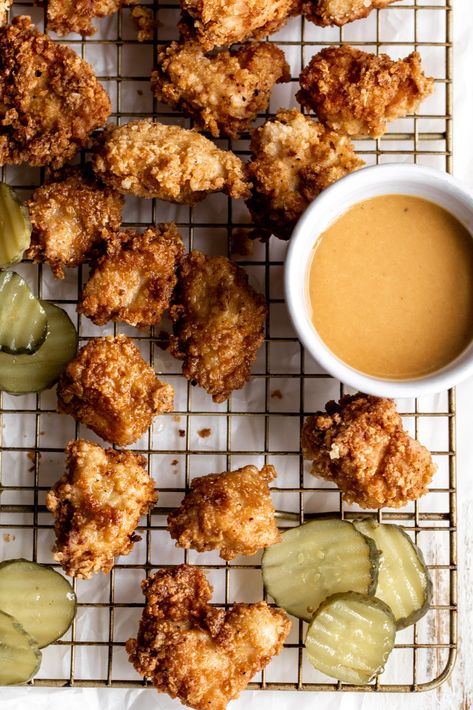 Crispy Chicken Nuggets with Tangy Dipping Sauce Homemade Crispy Chicken, Crispy Chicken Nuggets, Brined Chicken, Fried Chicken Nuggets, Reheat Chicken, Baked Chicken Nuggets, Homemade Chicken Nuggets, Honey Bbq Sauce, Dipping Sauces Recipes